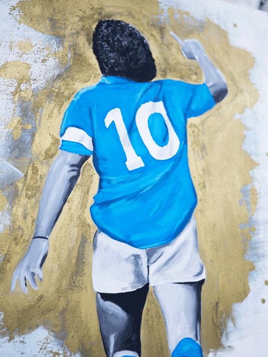 Nahaufnahme #112 Diego Maradona, Mischtechnik auf Leinwand. Werk auf Keilrahmen. Goldener Hintergrund.